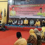 Caption: Jajaran DPD Partai Golkar Jember, saat menggelar Doa bersama menyambut HUT Kemerdekaan RI ke-76, di Kantor DPD Partai Golkar Kabupaten Jember, Senin (16/8/2021) malam.