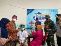 Foto: DPD Komite Nasional Pemuda Indonesia (KNPI) Sumenep, saat menggelar vaksinasi massal.