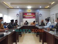 Foto: Jajaran Pengurus PABPDSI Kabupaten Sumenep, saat menggelar silaturrahim bersama Kepala Dinas Pemberdayaan Masyarakat dan Desa (DPMD).