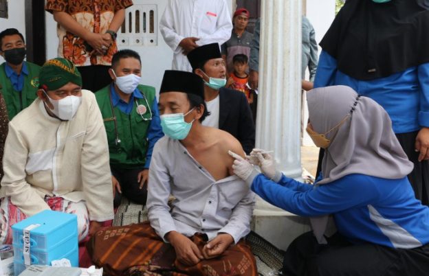 Foto: Bupati Sumenep, Achmad Fauzi, saat bersilaturahim ke Pondok Pesantren (Ponpes). Sabtu (18/09/2021).