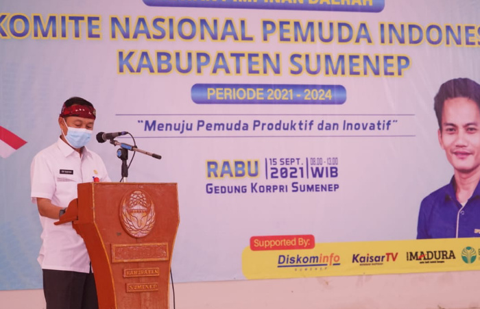 Foto: Sekretaris Daerah (Sekda) Kabupaten Sumenep, Ir. Edy Rasiyadi, saat menyampaikan sambutan dalam Pelantikan dan Rapat Kerja Daerah (Rakerda) DPD KNPI Kabupaten Sumenep, di Gedung KORPRI.