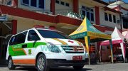 Foto: Salah satu mobil ambulans yang dimiliki RSUD dr H Moh Anwar Sumenep, saat terparkir di depan ruang Puspa-RS. (Foto dok. wartazone.com)
