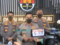 Foto: Polri saat memaparkan kronologi lengkap meninggalnya mantan Bupati Yahukimo Abock Busup di Jakarta.