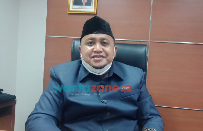 Foto: Ketua DPRD Kota Bogor, Atang Trisnanto.