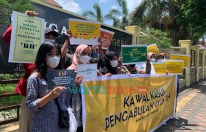 Koalisi Tolak Kekerasan Seksual Jember Turun Jalan, Minta Terdakwa Dihukum Setimpal