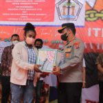 Foto: Kegiatan bansos dari Forkopimda Jatim dan Kota Surabaya.