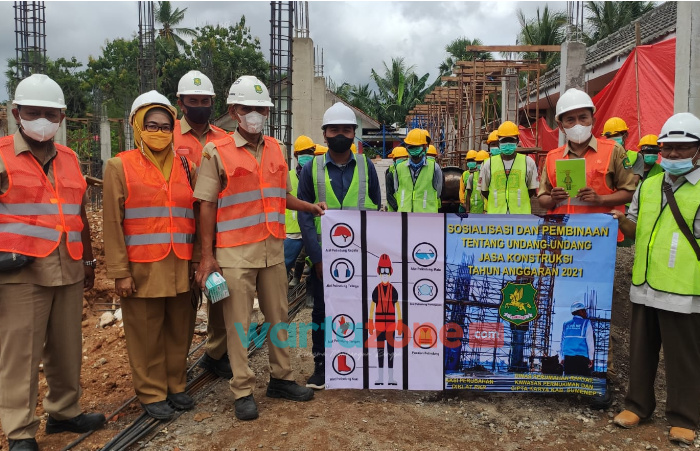 Foto: Kegiatan monitoring dan sosialisasi di Puskesmas Legung (Dok. WARTA ZONE)