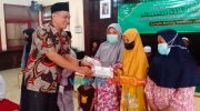 Foto: Penyaluran santunan anak yatim, oleh Jurnalis Bintang Sembilan (JB9) yang bekerjasama dengan Baznas Sumenep.