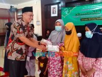 Foto: Penyaluran santunan anak yatim, oleh Jurnalis Bintang Sembilan (JB9) yang bekerjasama dengan Baznas Sumenep.