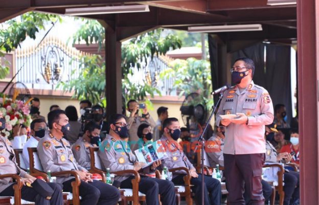 Foto: Kadiv Humas Polri Irjen Argo Yuwono, yang juga ketua panitia Bhayangkara Mural Festival, saat membuka Bhayangkara Mural Festival 2021.