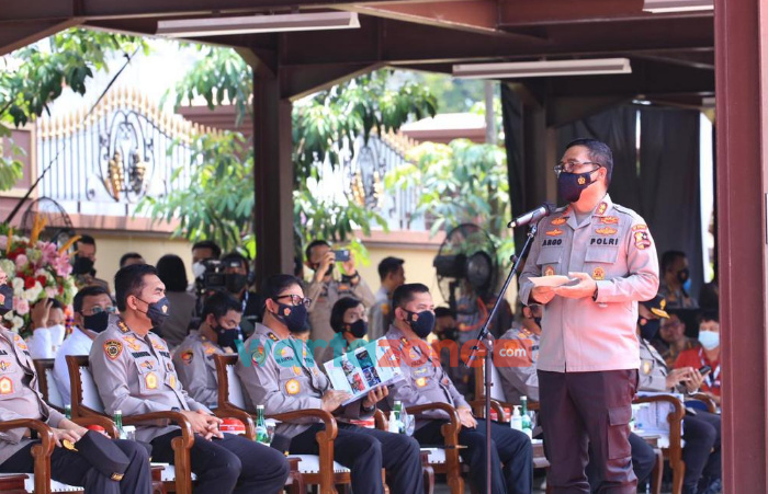 Foto: Kadiv Humas Polri Irjen Argo Yuwono, yang juga ketua panitia Bhayangkara Mural Festival, saat membuka Bhayangkara Mural Festival 2021.