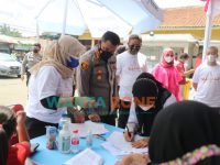 Foto: Kapolresta Bogor Kota, Kombes Pol Susatyo Purnomo Condro (tengah), saat pembukaan vaksinasi presisi.