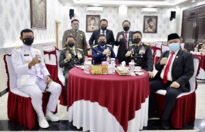 Kapolda Jatim Kunjungi Mako TNI