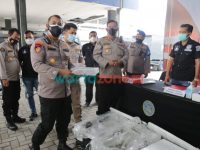 Foto: Ditpolairud Polda Jatim, menangkap dua orang kurir jual beli benur, di Probolinggo.