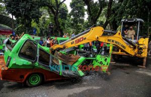 Wali Kota Bogor Tata Transportasi, Pimpin Langsung Proses Konversi