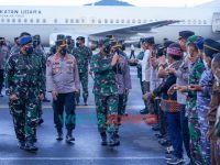 Foto: Kapolri, Jenderal Listyo Sigit Prabowo, saat tiba di Labuan Bajo, Nusa Tenggara Timur, Indonesia.