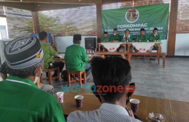 Foto : Forkompac Cabang PPP saat menggelar deklarasi di Kafe Joglo Milenia, Jumat (5/11/2021).