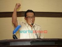 Foto: Juru bicara Fraksi Gerindra DPRD Jember, Ardi Pujo Wibowo, saat menyampaikan beberapa catatan Menanggapi Penyampaian Nota Pengantar Raperda Tahun Anggaran 2022.