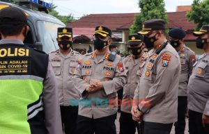 Foto: Dirbinmas Polda Jatim, Kombes Pol Asep Irpan Rosadi, saat melaksanakan tatap muka dengan Bhabinkamtibmas Polres Pasuruan dan Polres Pasuruan Kota.