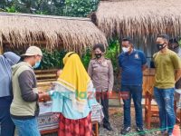 Foto: Kapolsek Bogor Selatan AKP Diana S (tengah) saat kegiatan vaksin Covid-19 keliling.