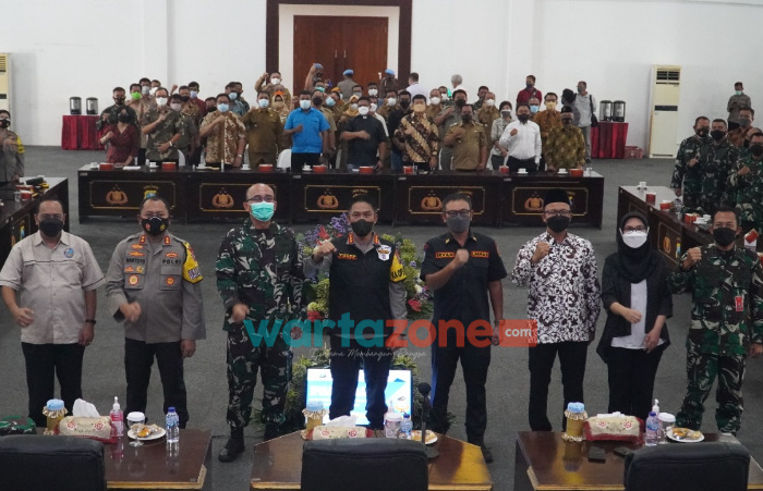 Foto: Polrestabes Surabaya menggelar FGD, memastikan keamanan dan ketertiban menjelang hari Natal tahun 2021 dan Tahun Baru 2022, di Gedung Bhara Daksa Polrestabes Surabaya.