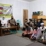 Foto: Kabid Dokkes Polda Jatim, KBP Erwin Zainul Hakim, saat melaksanakan kegiatan Bakti Sosial di Panti Asuhan Ar-Ridlwan Desa Mojorejo, Kecamatan Junrejo, Kota Batu.