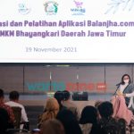 Foto: Ketua Bhayangkari Polda Jatim, saat menggelar Sosialisasi dan Pelatihan Aplikasi Belanjha.com bagi UMKM Bhayangkari, di Gedung Mahameru, Mapolda Jatim.