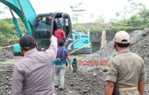 Polres Blitar Bersama Satpol PP Tertibkan Tambang Ilegal