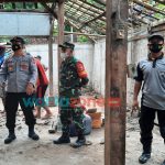 Foto: Tim Polsek Jambon bersama 3 Pilar saat membantu renovasi rumah warga tak layak huni.