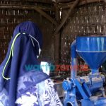 Foto: Koordinator Pendamping Pelaksanaan Desa Berinovasi Uniba Madura Nurlaily, saat melakukan pendampingan realisasi program Kementerian Riset dan Teknologi atau Badan Riset dan Inovasi Nasional (BRIN), di Desa Aengmerah, Kecamatan Batu Putih.