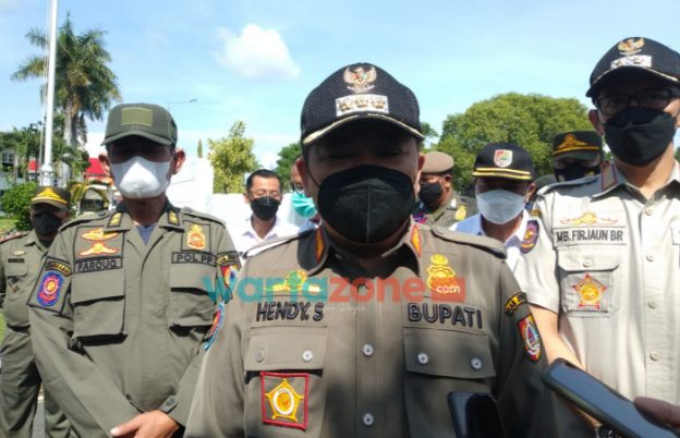 Foto: Pelaksanaan apel kesiapan pengamanan Pilkades serentak di halaman kantor Pemkab Jember, Rabu (24/11/2021).