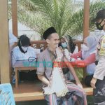 Foto: Tim PKM Desa Ngumpak Dalem, Bojonegoro dan Seksi Kedokteran Dan Kesehatan (Si Dokkes) Polres Bojonegoro, saat mendatangi Masjid di wilayah Dander.