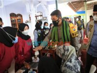 Foto: Kapolda Jatim, Irjen Pol Nico Afinta, saat melakukan pengecekan akselerasi vaksinasi yang digelar secara nasional dan serentak di seluruh Indonesia.