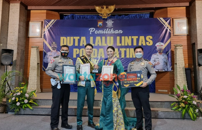 Foto: Perwakilan Duta Lalu Lintas Polres Jember Berhasil menyabet juara Favorit Duta Lalu Lintas Polda Jawa Timur 2021.