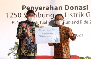 PLN Serahkan Bantuan Sambung Listrik Gratis, Bupati Sumenep: Untuk Membantu Keluarga Kurang Mampu