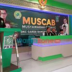 Foto: Politisi muda PKB Sumenep, Irwan Hayat, saat memberikan sambutan usai terpilih menakhodai Dewan Koordinasi Cabang (DKC) Garda Bangsa periode 2021-2026.