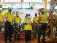 Foto: Wakapolda Jatim, Brigjen Pol Slamet Hadi Supraptoyo, saat membuka Kejurprov Bola Voli 2021 di Gelanggang olahraga (GOR) Merdeka yang berlokasi di jalan Gus Dur Jombang.