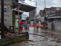 Foto: Lokasi banjir di sekitaran Kampus UIN KHAS Jember, Rabu (1/12/2021) sore.