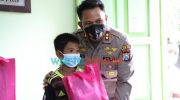Foto: Polres Blitar Kota, saat menggelar vaksinasi Covid-19 kepada 27 anak jalanan di Balai RW 5 Kelurahan Kauman, Kecamatan Kepanjenkidul, Kota Blitar.