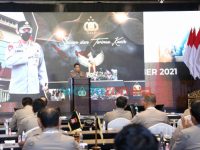 Foto: Kapolri Jenderal Listyo Sigit Prabowo, saat memberikan pengarahan Apel Kasatwil, Jumat (3/12) malam.