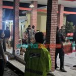 Foto: Polres Lumajang mendirikan Posko Pengungsian yang difasilitasi dengan dapur umum sebagai penunjang untuk pemenuhan bantuan makanan dan minuman bagi pengungsi.