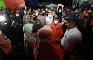 Polda Jatim Kerahkan Pasukan dari Berbagai Unsur, Bantu Korban Erupsi Semeru