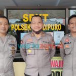 Foto: Dua anggota Polres Lumajang (kanan) dan (kiri) saat bertugas.