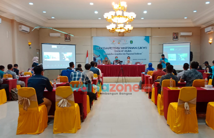 Foto: Pelaksanaan Uji Kompetensi Wartawan (UKW) jenjang muda di Hotel CI Sumenep (Dok. WARTA ZONE)