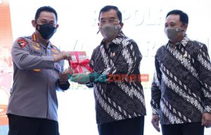Kapolri Apresiasi Hadirnya Buku ‘Bhayangkara Sejati Mengabdi Tanpa Henti’