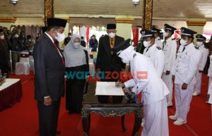Lantik 88 Kepala Desa, Bupati Fauzi Minta Kades Tak Memberhentikan Perangkat Desa Secara Sepihak