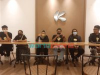Foto: Sesi apresiasi terkait film Sekar, para pemain dan penulis kepada penonton di Kota Cinema Mall Jember, Jumat (17/12/2021) malam.