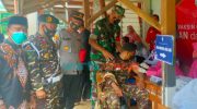 Foto: Ponpes Miftahul Ulum Karang Durin, Kecamatan Karang penang, Sampang, menggelar vaksinasi saat mengadakan haul akbar masyayikh dan pengajian pemuda bersholawat yang dihadiri ribuan alumni dan jamaah Majelis At-Taufiq.