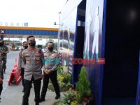 Foto: Kapolres Malang AKBP Bagoes Wibisono melakukan pengecekan di beberapa Pos Pengamanan dan Pos Pelayanan.