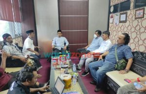 Aktivis Masprodem Datangi Kantor DPRD Jember, Adukan Beredarnya Surat Bawaslu Palsu